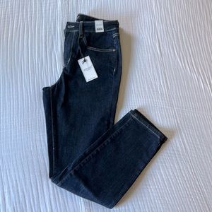 Judy Blue High Rise Mom Jeans